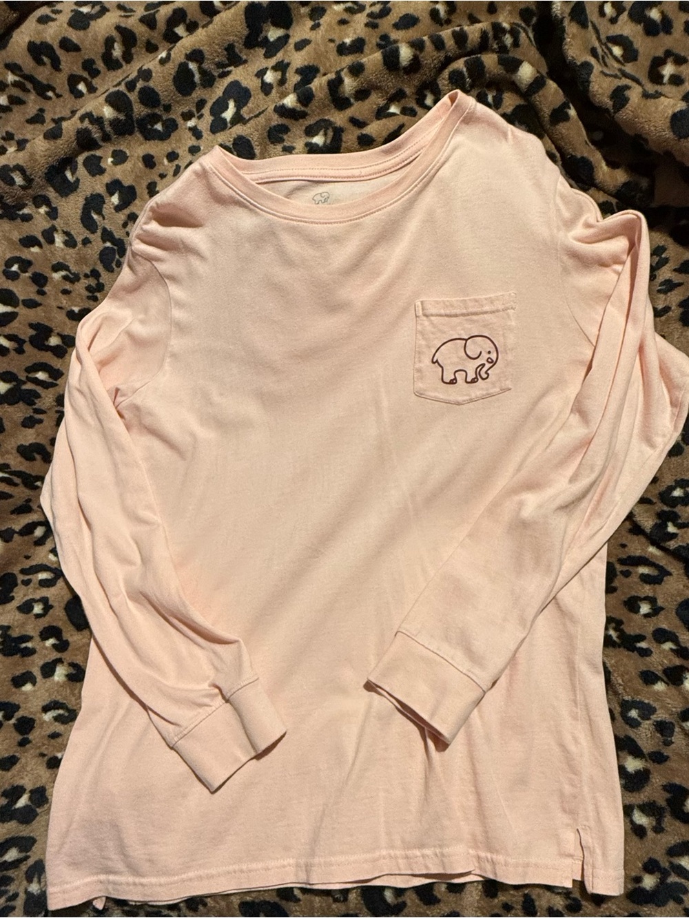 ivory ella Pale Pink Long-Sleeve Pocket Tee with Elephant